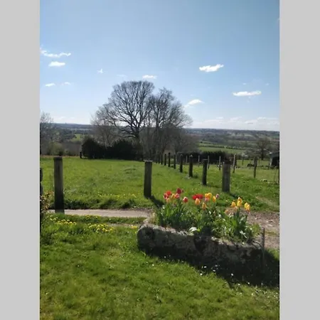 Le Portail Du Mont Montpinchon